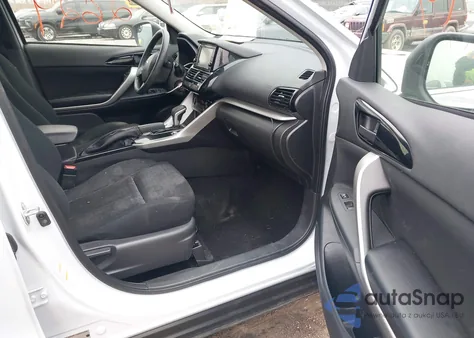 2022 Mitsubishi Eclipse Cross Es S-Awc z USA, uszkodzony, nr VIN JA4ATUAA5NZ044423